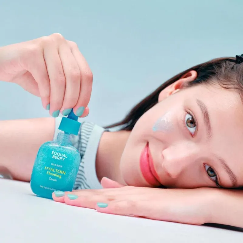 EQQUALBERRY – Hyalton Flooding Serum / Blue Blow